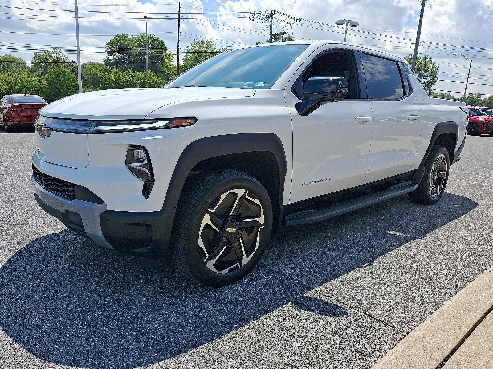 Certified 2026 Chevrolet Silverado EV LT AWD/4WD image 3
