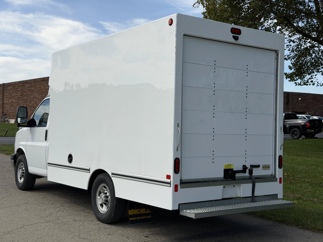 Used 2023 Chevrolet Express 3500 w/ Power Convenience Package RWD image 3