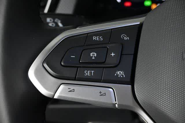 New 2026 Volkswagen Atlas Cross Sport SEL Premium R-Line AWD/4WD image 37