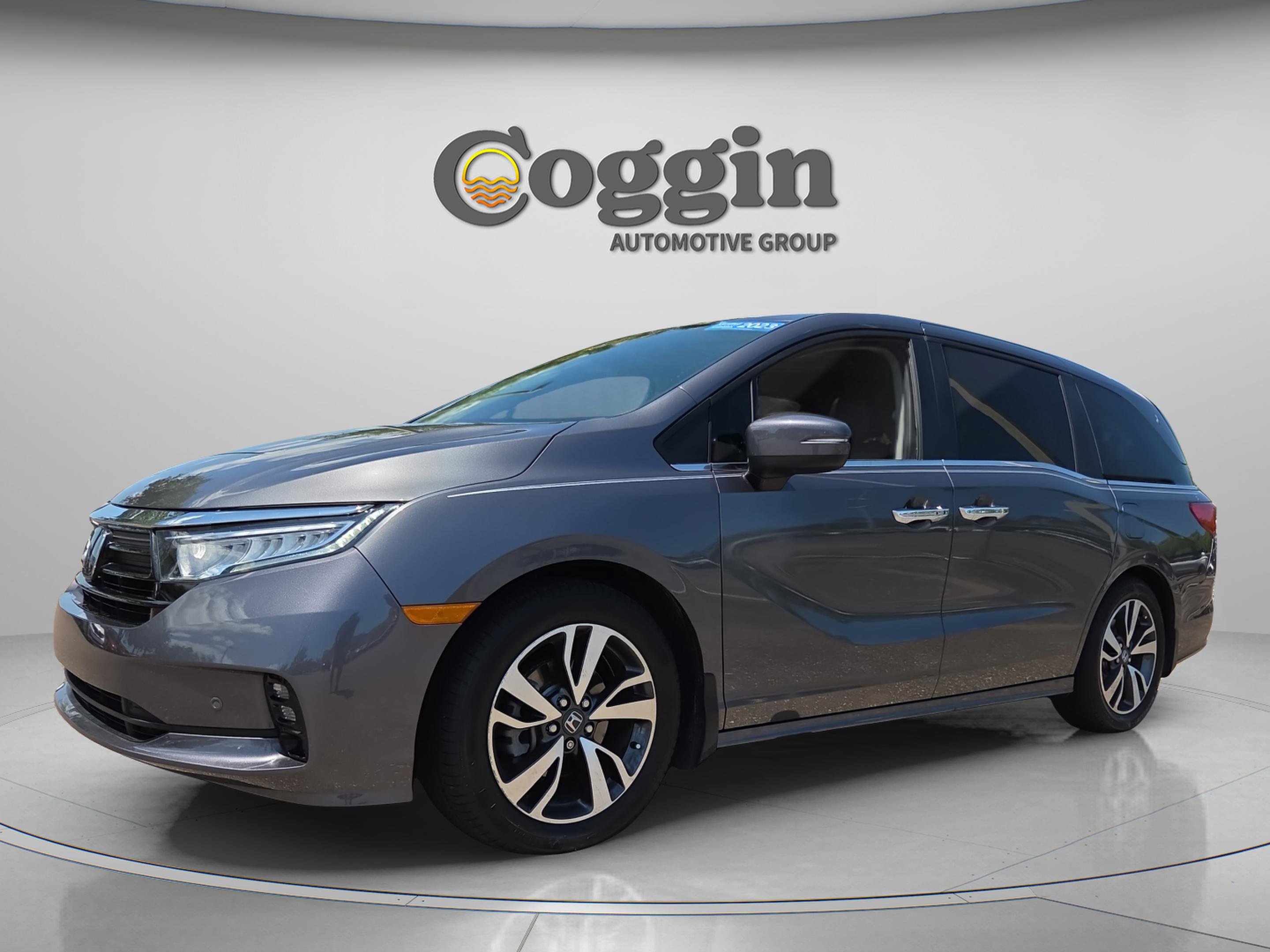 Certified 2023 Honda Odyssey Touring image 1