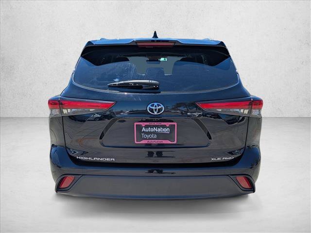 Certified 2023 Toyota Highlander XLE AWD/4WD image 7