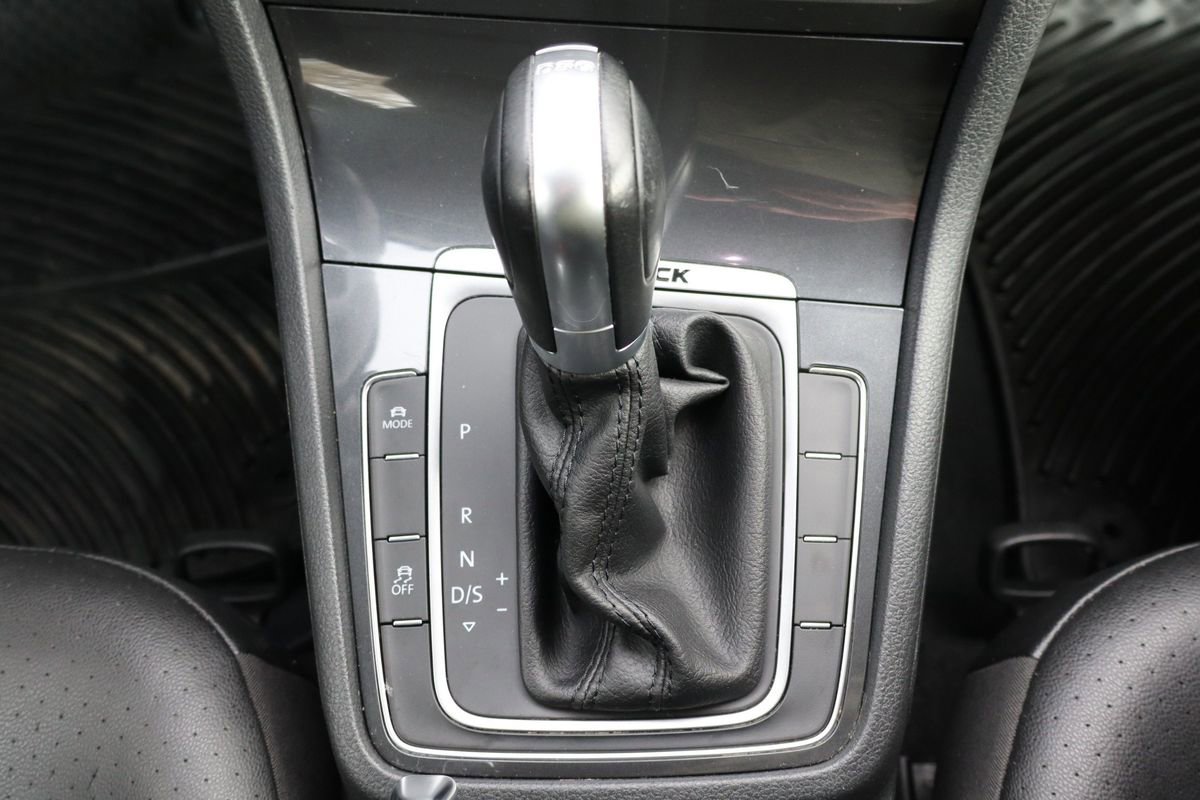 Used 2018 Volkswagen Golf Alltrack S image 37