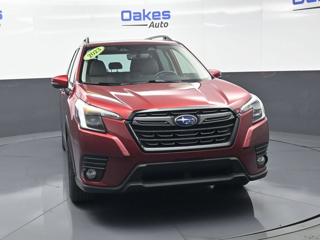 Used 2023 Subaru Forester Limited AWD/4WD image 3