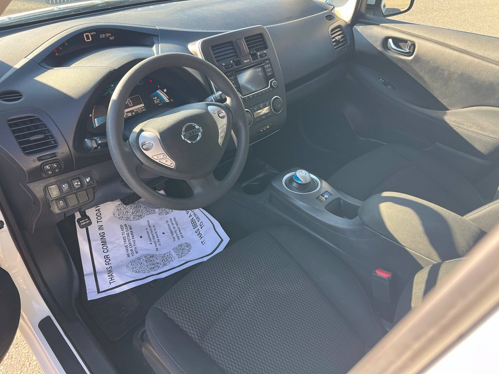 Used 2017 Nissan Leaf S w/ Charge Package FWD image 17