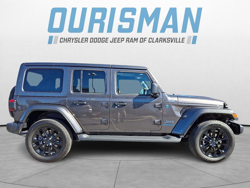 Used 2025 Jeep Wrangler Unlimited Sahara image 7