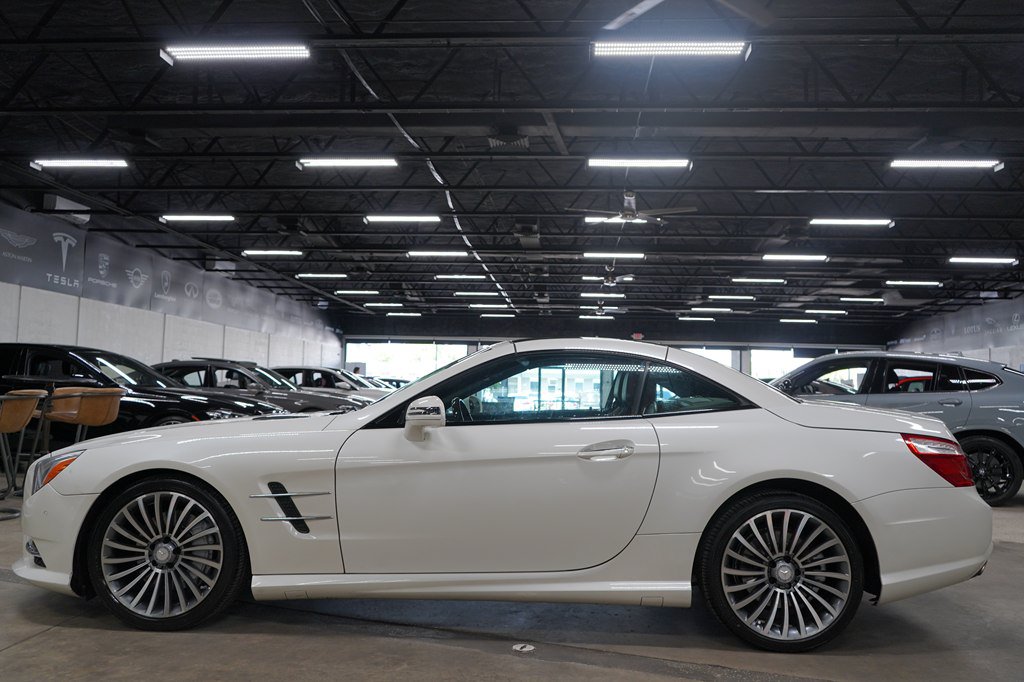 Used 2016 Mercedes-Benz SL 400 image 2