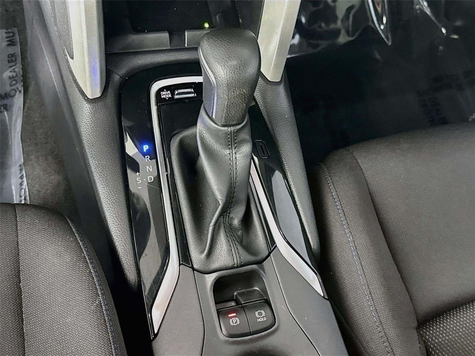 Used 2024 Toyota Corolla Cross AWD Hybrid image 18