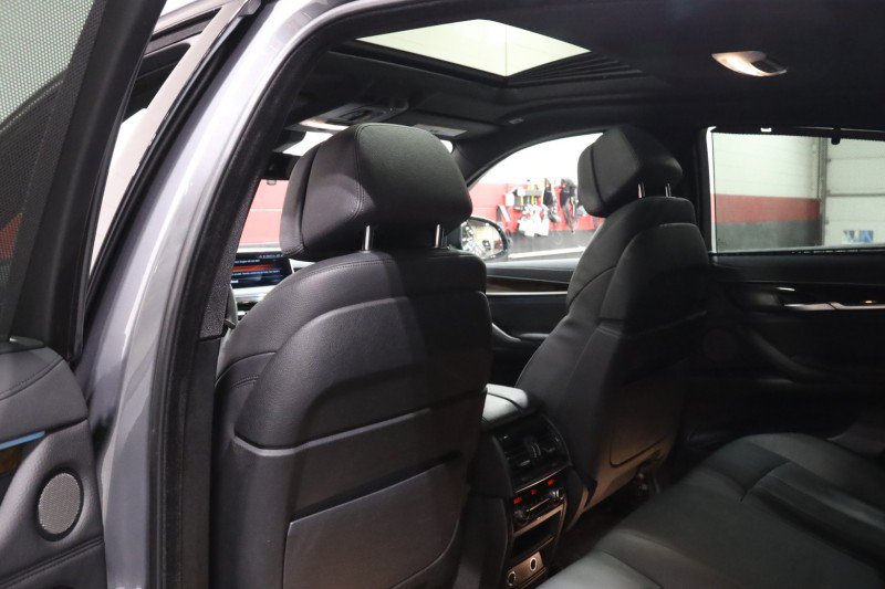 Used 2017 BMW X6 xDrive35i AWD/4WD image 39