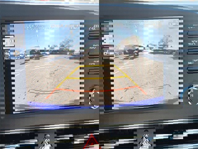 Used 2024 Hyundai Elantra SE image 13