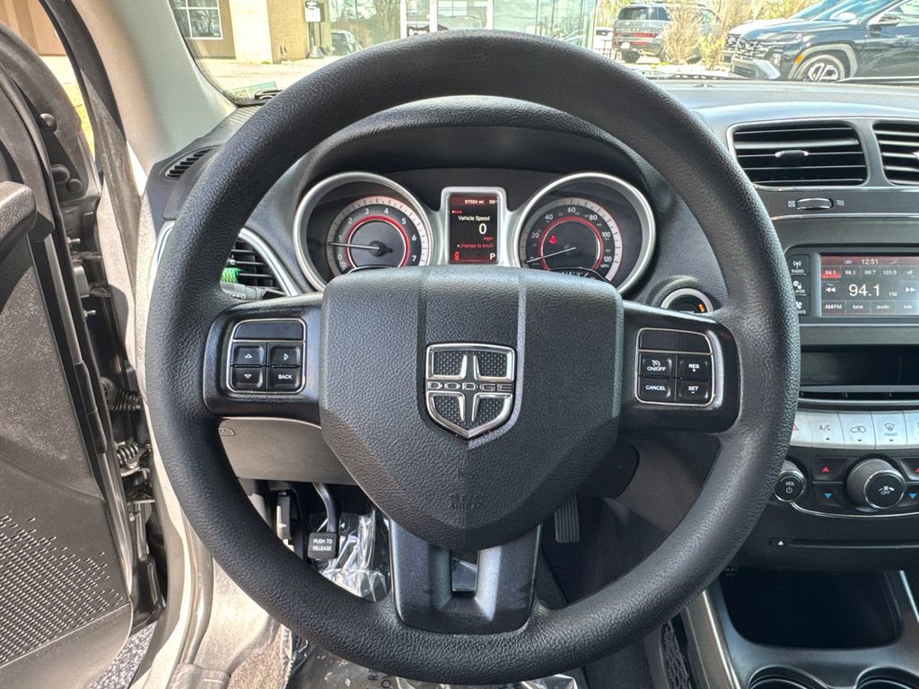Used 2019 Dodge Journey SE image 24