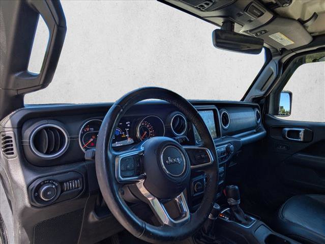 Used 2018 Jeep Wrangler Unlimited Sahara image 6