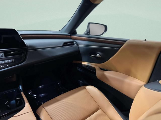 Used 2025 Lexus ES 350 w/ Premium Package FWD image 11