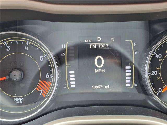 Used 2015 Jeep Cherokee Sport w/ Sport Appearance Group FWD image 11
