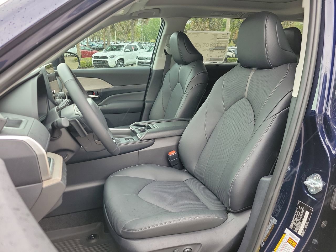 New 2026 Toyota Grand Highlander Platinum image 18