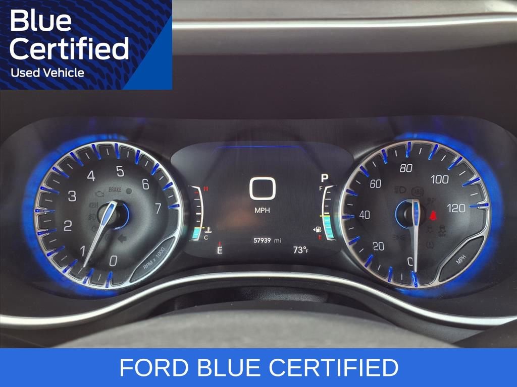 Used 2024 Chrysler Pacifica Touring-L FWD image 15