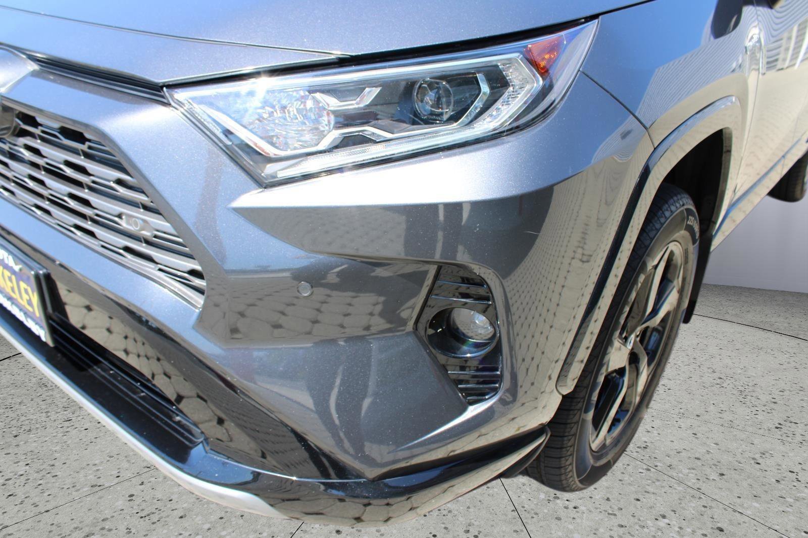 Used 2020 Toyota RAV4 XSE AWD/4WD image 10