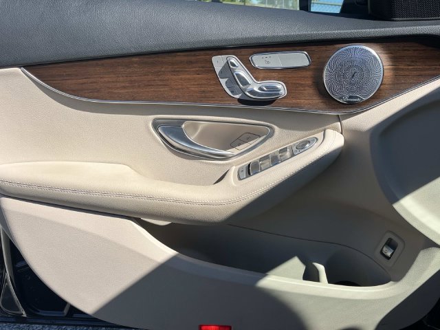 Used 2021 Mercedes-Benz C 300 4MATIC Sedan image 28