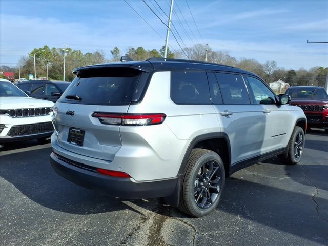 New 2025 Jeep Grand Cherokee L Limited w/ MOPAR Finishing Package image 3
