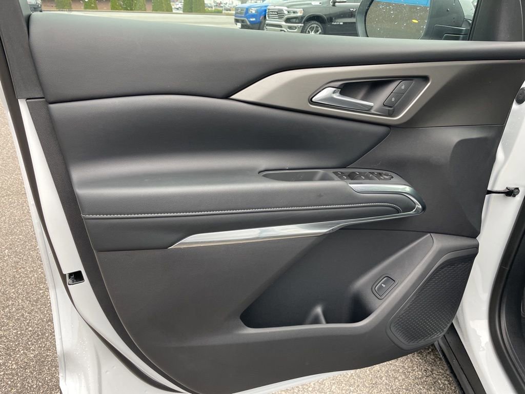 New 2026 Chevrolet Traverse LT w/ Driver Confidence Package image 5