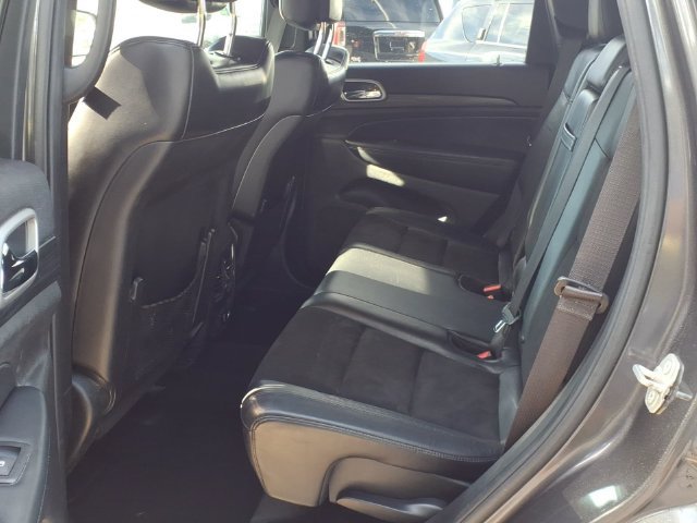 Used 2019 Jeep Grand Cherokee Altitude AWD/4WD image 6
