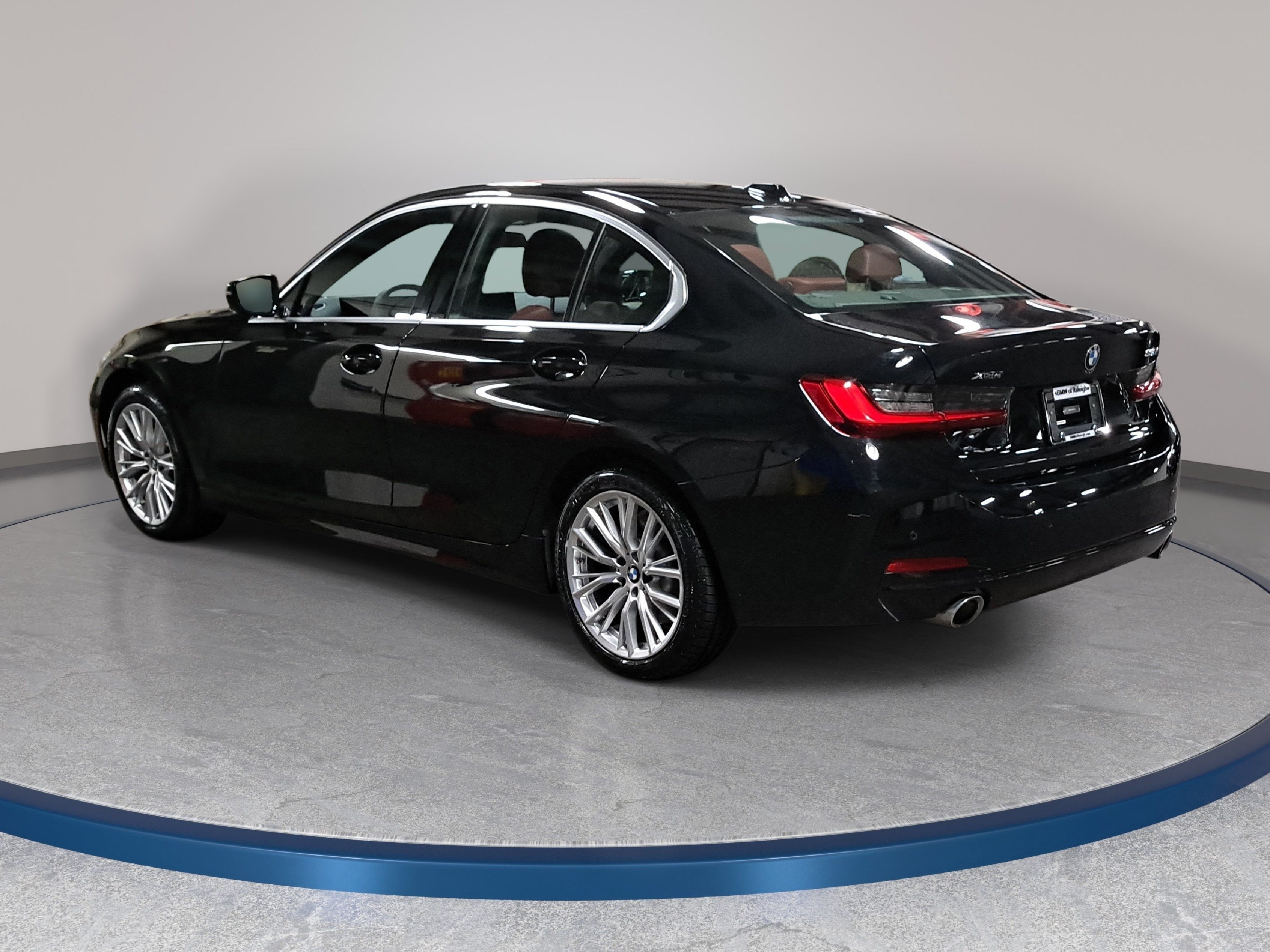 Certified 2024 BMW 330i xDrive Sedan w/ Convenience Package AWD/4WD image 8