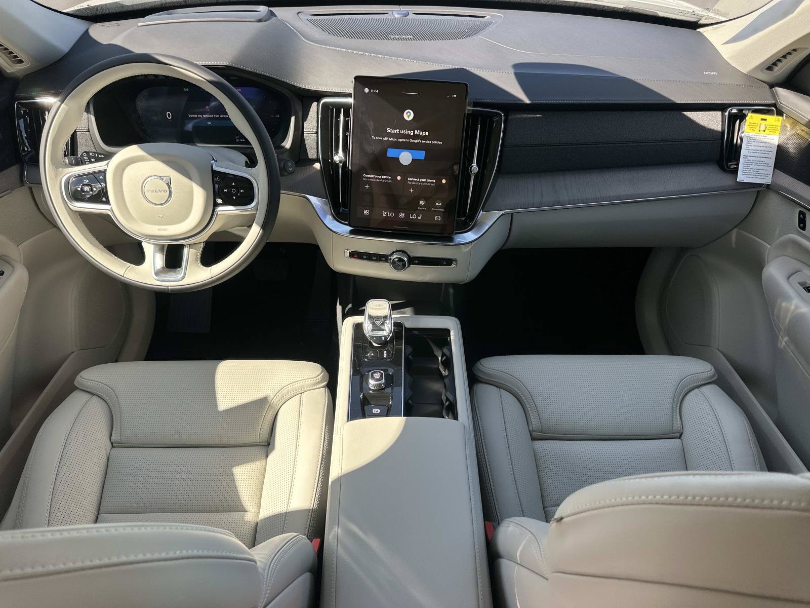 New 2026 Volvo XC90 T8 Ultra w/ Protection Package Premier AWD/4WD image 7