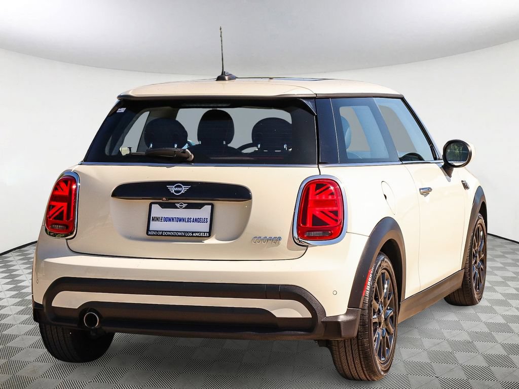 Used 2023 MINI Cooper 2-Door Hardtop FWD image 5