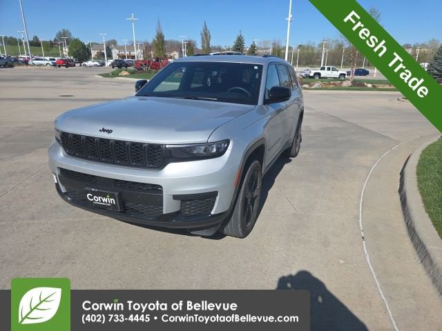 Used 2024 Jeep Grand Cherokee L Altitude AWD/4WD image 8