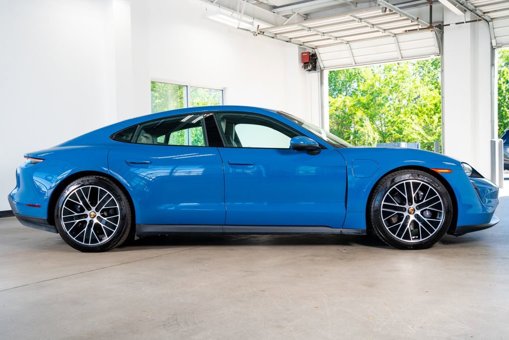 Used 2024 Porsche Taycan image 5