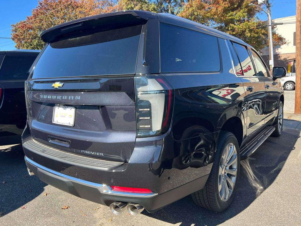 New 2026 Chevrolet Suburban Premier w/ Sun And Tow Package AWD/4WD image 4
