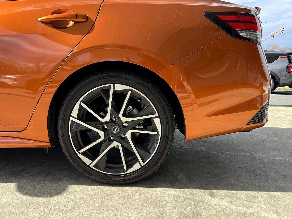 Certified 2025 Nissan Sentra SR w/ SR Premium Package image 10