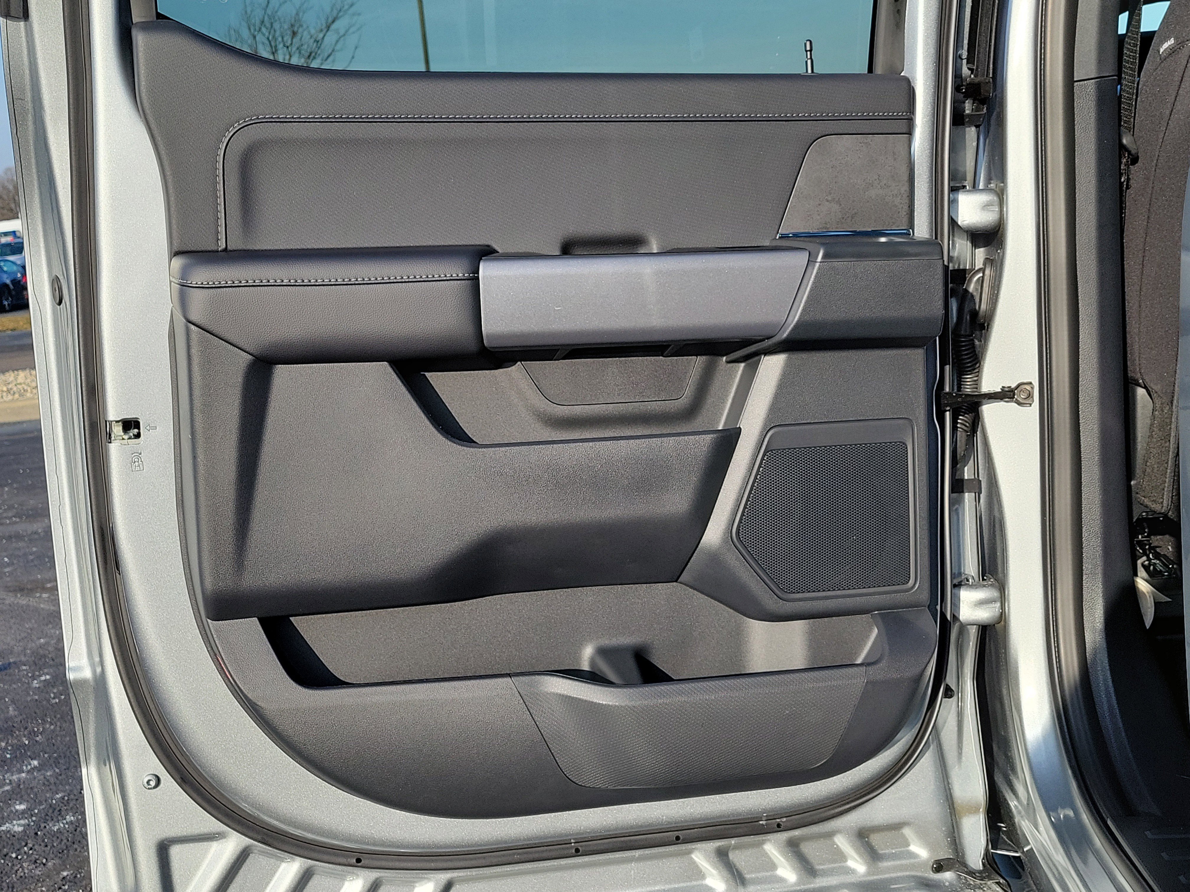 New 2026 Ford F150 XLT w/ Equipment Group 302A MID image 9