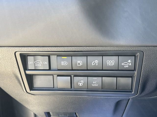Used 2024 Toyota Sequoia Platinum image 19