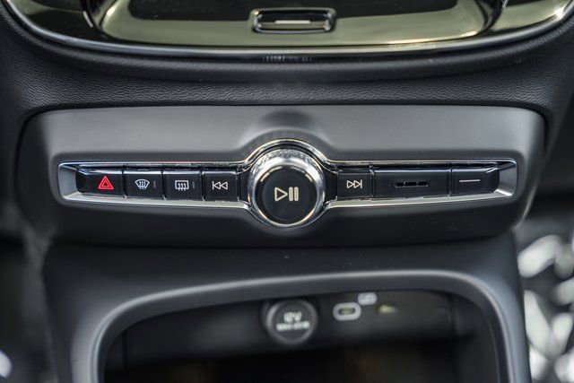 Used 2026 Volvo XC40 B5 Plus w/ Protection Package Premier image 23