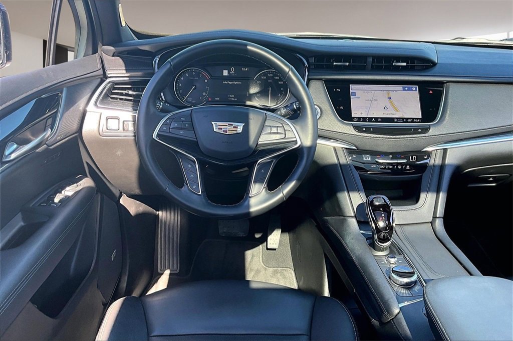 Certified 2025 Cadillac XT5 Premium Luxury image 5