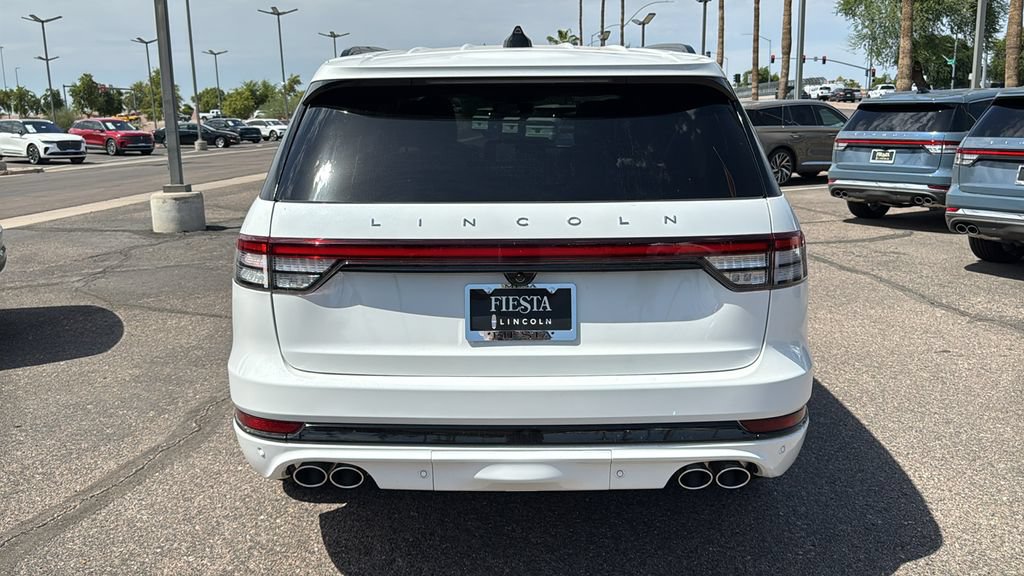 New 2026 Lincoln Aviator AWD w/ Jet Appearance Package image 28