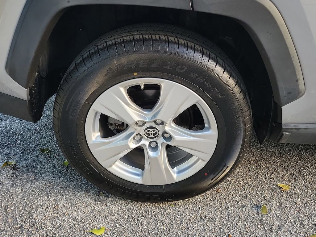 Used 2019 Toyota RAV4 XLE image 10