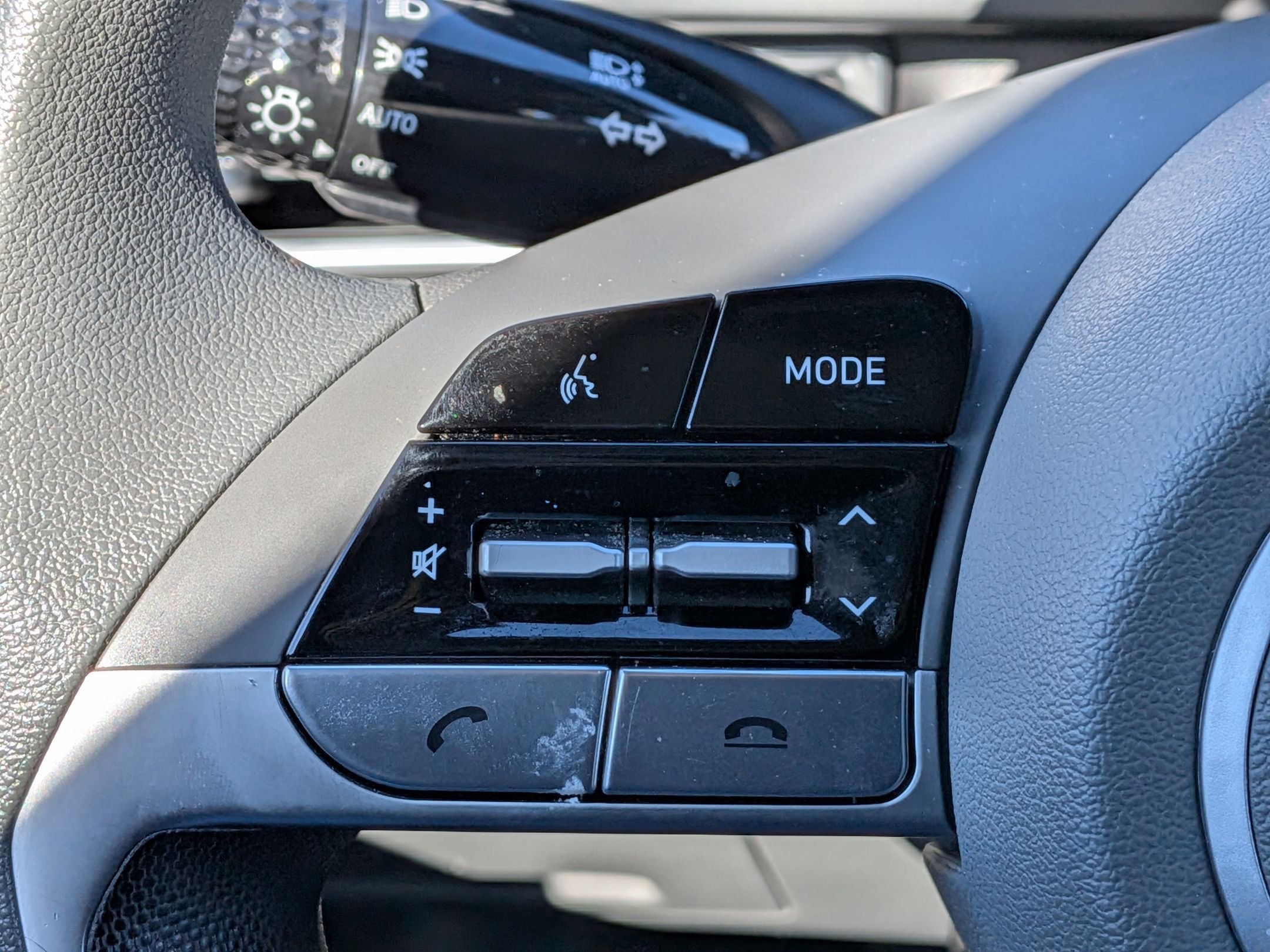 Used 2023 Hyundai Elantra SEL image 13