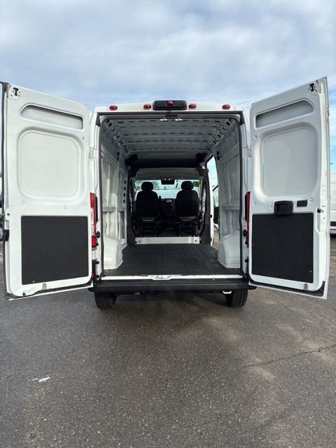 Used 2023 RAM ProMaster 2500 image 14