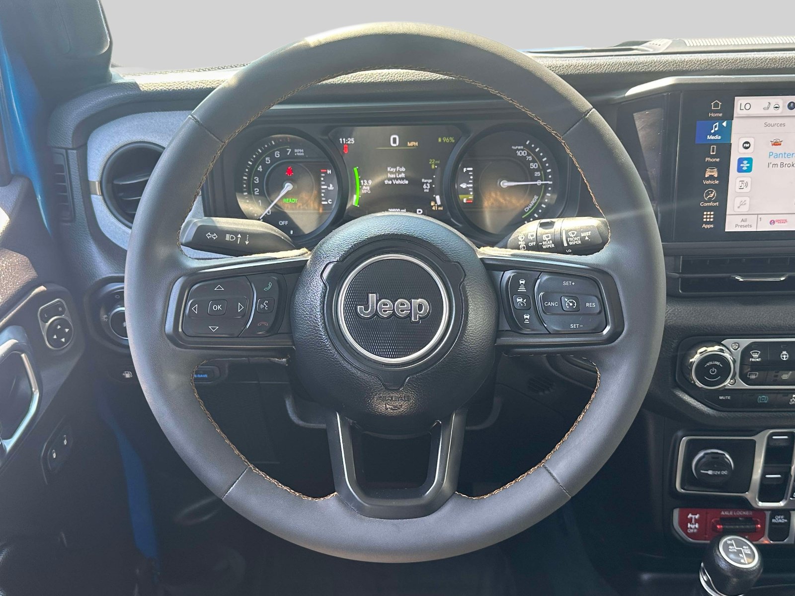 Used 2024 Jeep Wrangler Unlimited AWD/4WD image 15