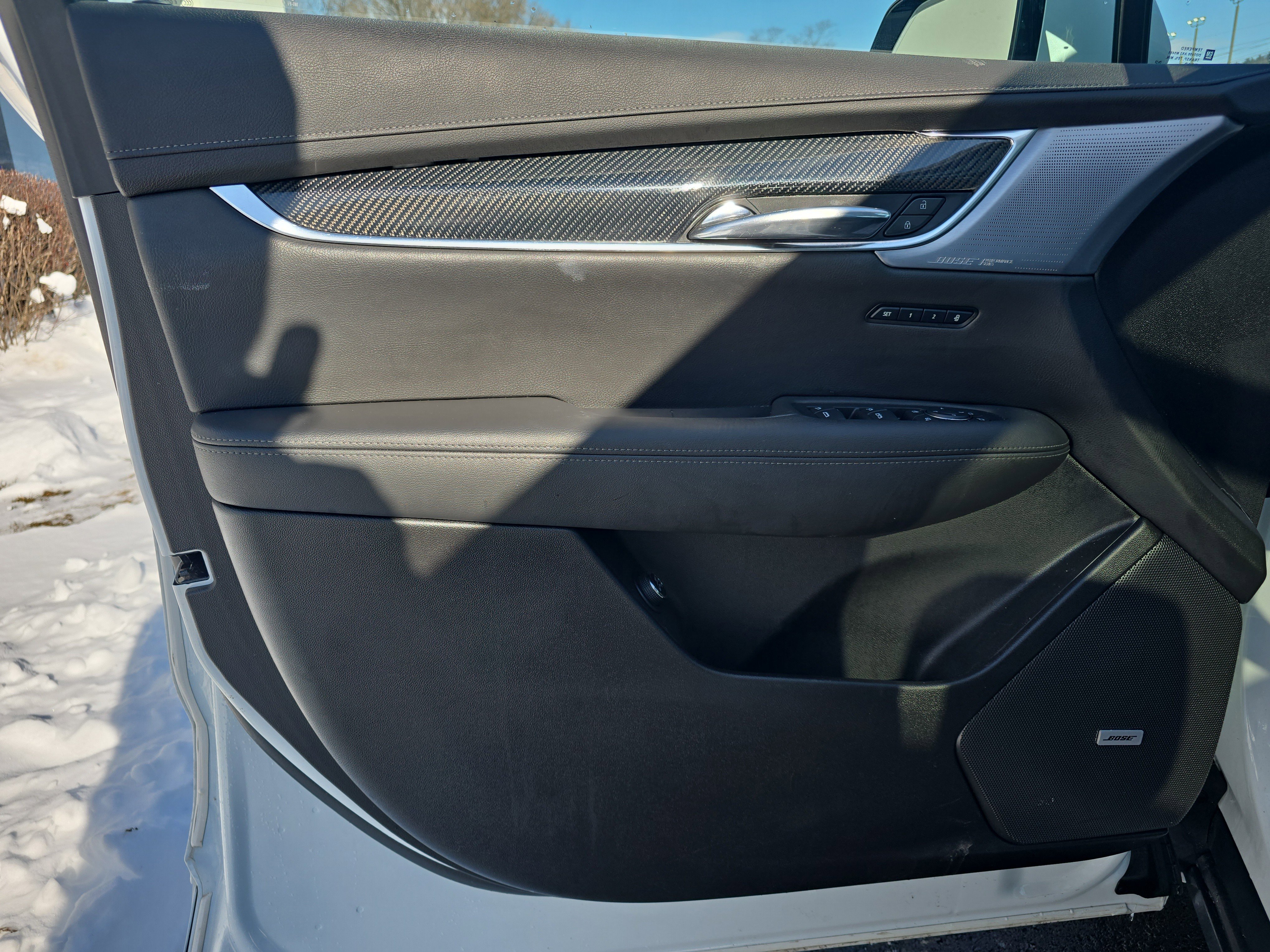 Used 2024 Cadillac XT6 Sport w/ LPO, Onyx Lite Package image 17