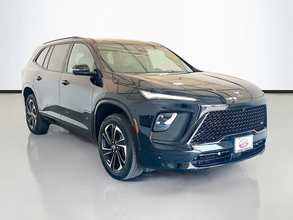 Used 2026 Buick Enclave Sport Touring FWD image 3