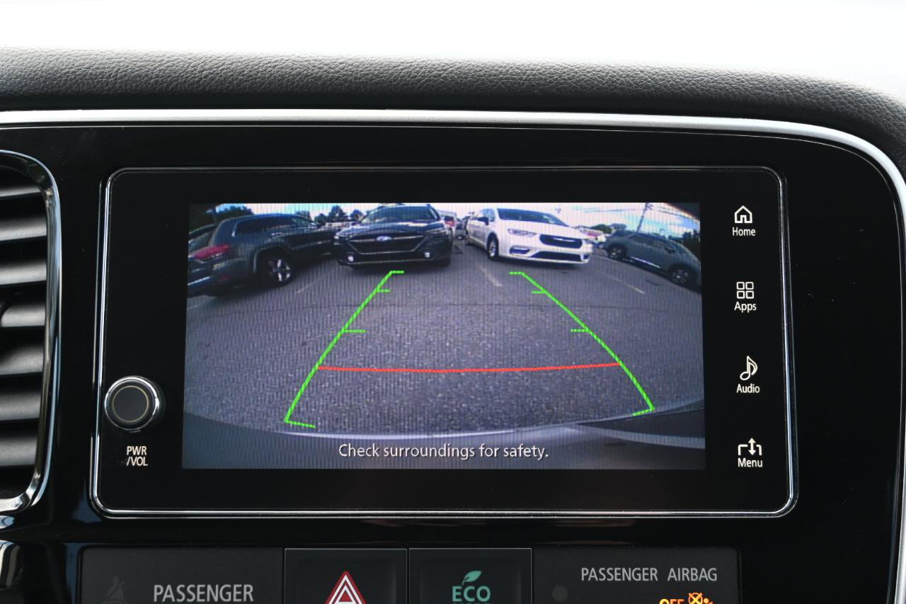 Used 2018 Mitsubishi Outlander SEL AWD/4WD image 30
