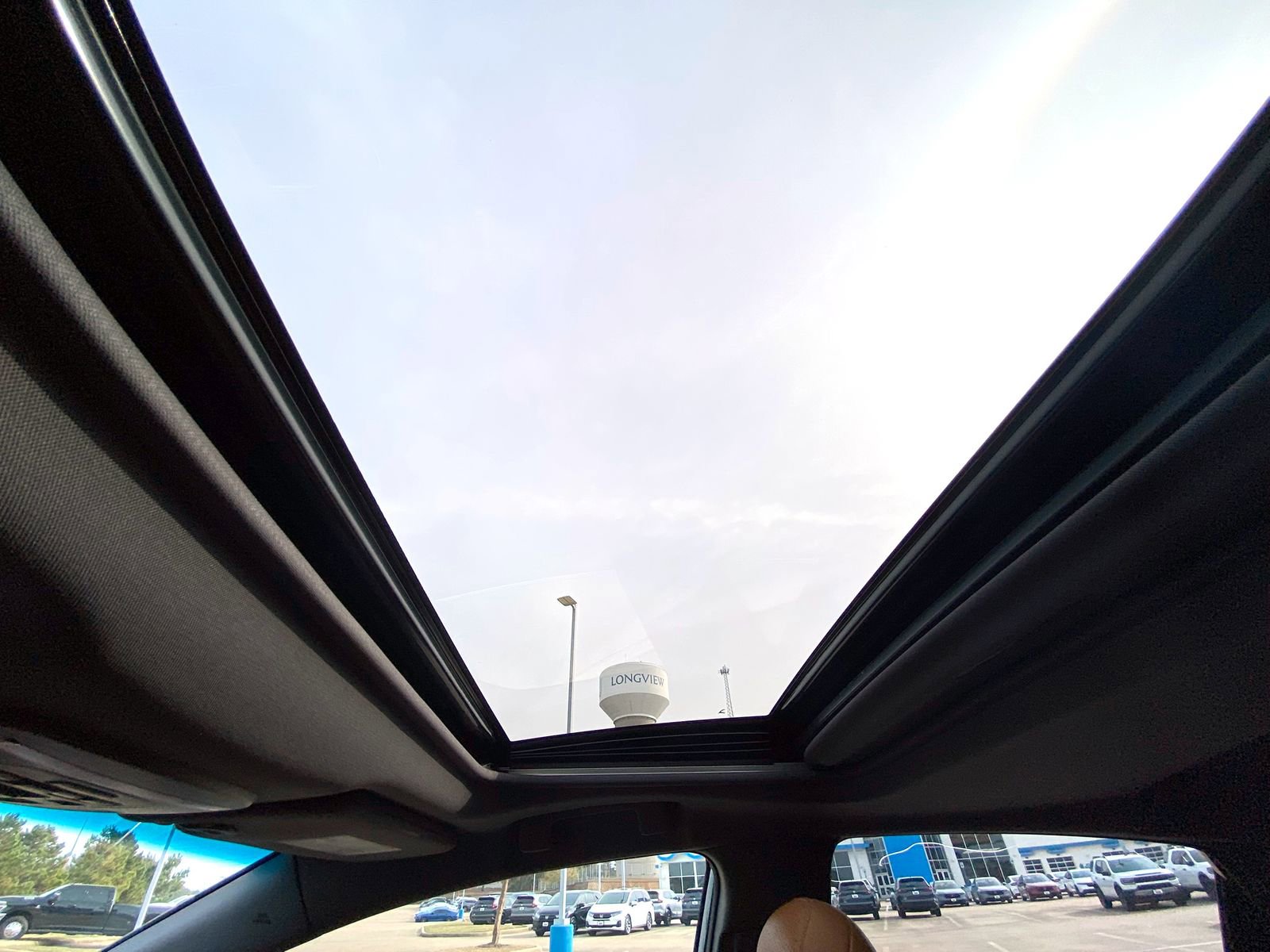 Used 2019 Toyota Avalon Limited image 23