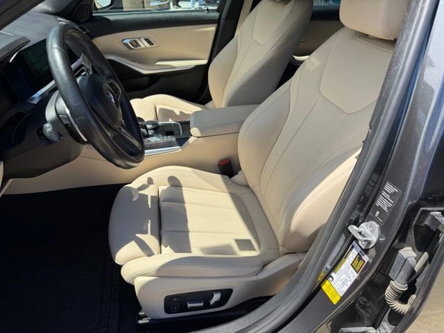 Used 2020 BMW 330i Sedan w/ Premium Package image 10