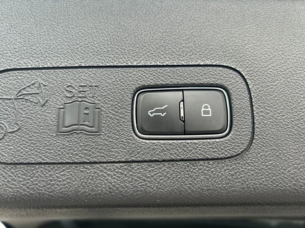 Used 2023 Lincoln Aviator Reserve w/ Equipment Group 201A image 29