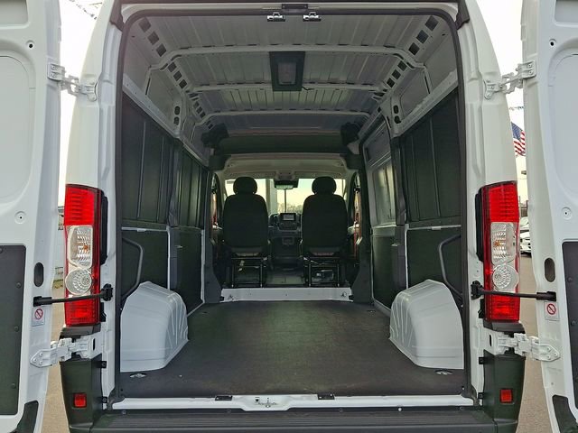 Used 2024 RAM ProMaster 2500 w/ Safety Group image 28