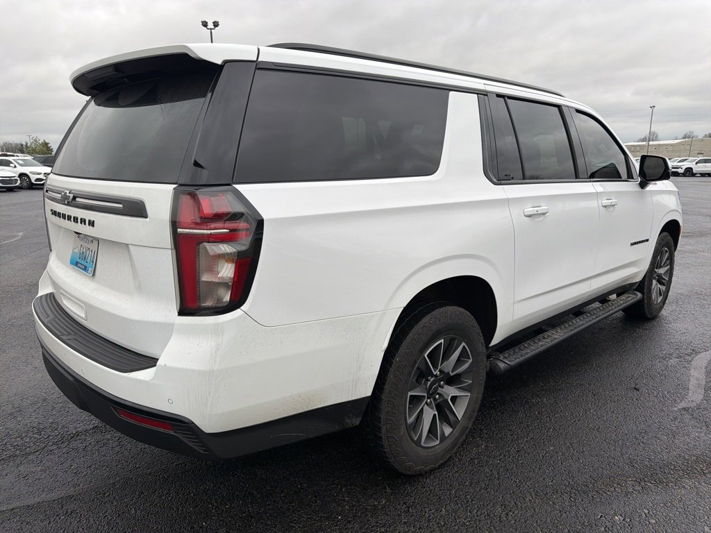 Used 2024 Chevrolet Suburban Z71 w/ Luxury Package image 5