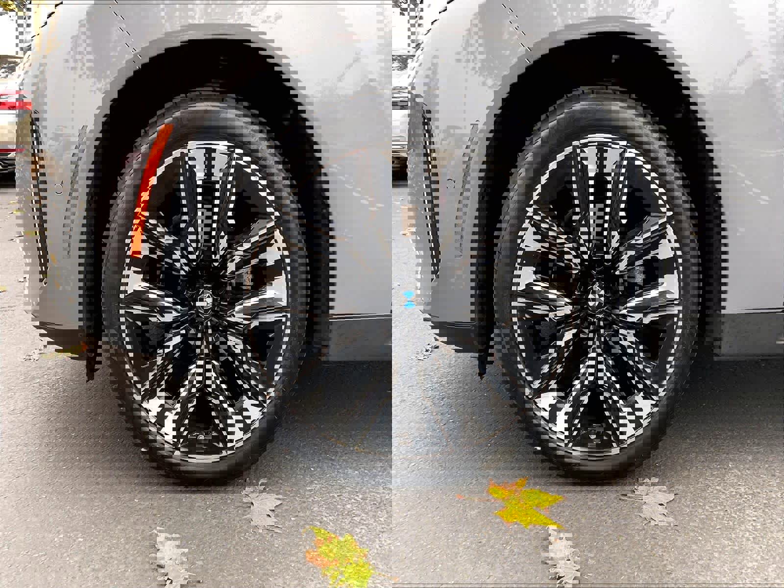 Used 2025 BMW X3 xDrive30i w/ Premium Package image 12