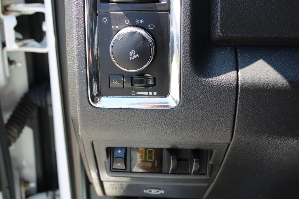 Used 2012 RAM 3500 Laramie w/ Cold Weather Group image 27